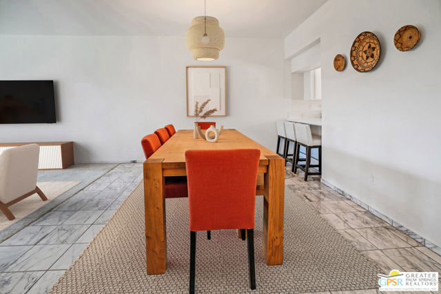 2365 S Oakcrest Drive, Palm Springs CA: https://media.crmls.org/mediaz/c17d57ea-adbd-485a-8bd6-b3ac2f1e37a4.jpg