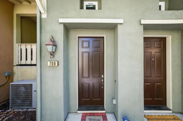 709 Modern Ice Drive, San Jose CA: https://media.crmls.org/mediaz/c17d9fea-a245-4182-be5e-0e179a560178.jpg