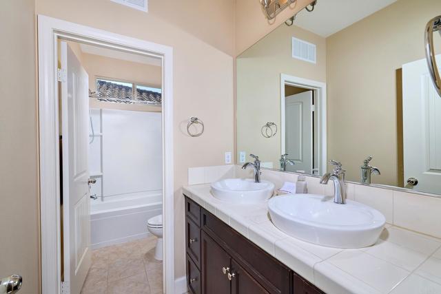 Detail Gallery Image 23 of 37 For 219 Flores Ln, Vista,  CA 92083 - 4 Beds | 2/1 Baths