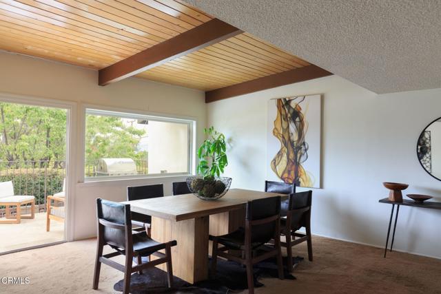 5519 Terrace Drive, La Crescenta CA: https://media.crmls.org/mediaz/c17e11a7-8198-489f-81fd-0caeb6112f32.jpg