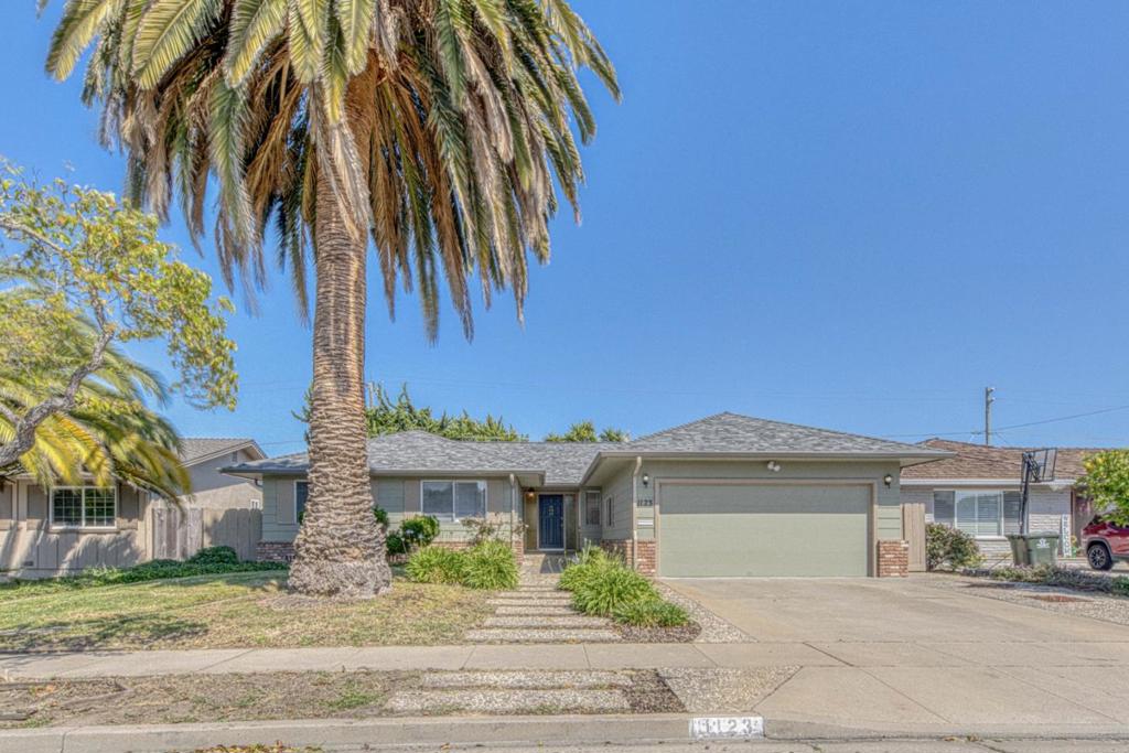 1123 San Angelo Drive