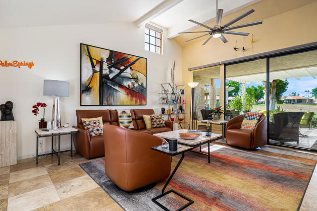 35983 Paseo Circulo E, Cathedral City CA: https://media.crmls.org/mediaz/c17f0a7c-632b-4b5b-b136-c2d8aaae3f53.jpg