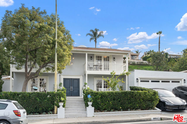 3156 Dona Emilia Drive, Studio City CA: https://media.crmls.org/mediaz/c17f76f1-d6bc-4f31-ba2d-485d20dc4c0e.jpg