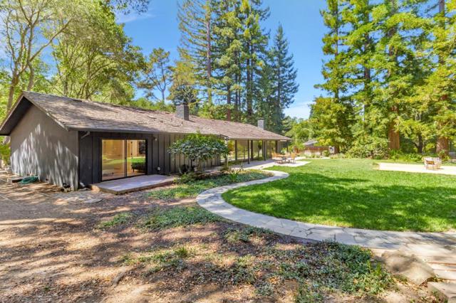 240 Willowbrook Drive, Portola Valley CA: https://media.crmls.org/mediaz/c17f992f-ae0c-4a0b-8cbc-1d099be1d013.jpg