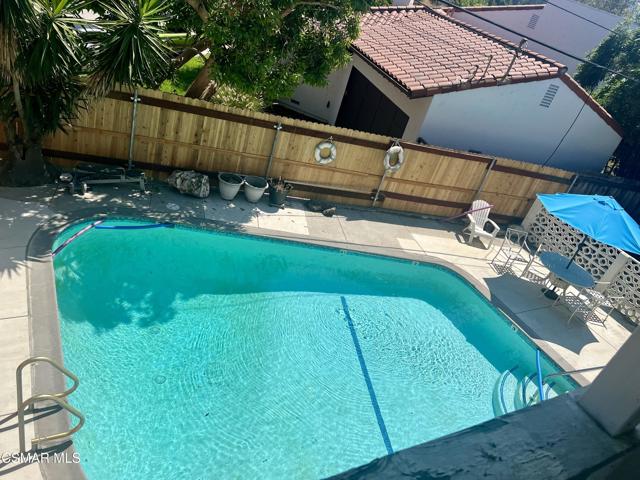 1542 Riverside Drive, Glendale CA: https://media.crmls.org/mediaz/c17f99d7-ee0c-4bc5-971d-2a3c5c6b5a0d.jpg
