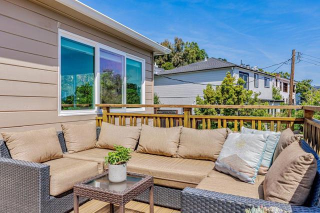 30 Valley Road, San Carlos CA: https://media.crmls.org/mediaz/c17fee6d-2d23-4ba1-87e8-ac954ba3906d.jpg