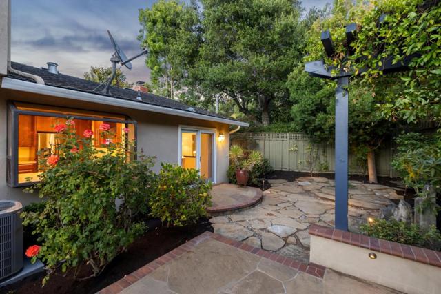 256 Marchmont Court, Los Gatos CA: https://media.crmls.org/mediaz/c1800798-2dc0-41c6-9d77-fdf0b6411263.jpg