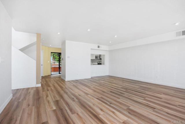 Detail Gallery Image 17 of 45 For 2433 La Costa Ave. a,  Carlsbad,  CA 92009 - 2 Beds | 2/1 Baths