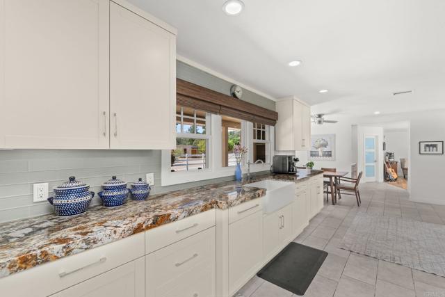 11549 Manzanita Rd, Lakeside CA: https://media.crmls.org/mediaz/c1811652-e465-4068-84a9-eaa493cd17a1.jpg