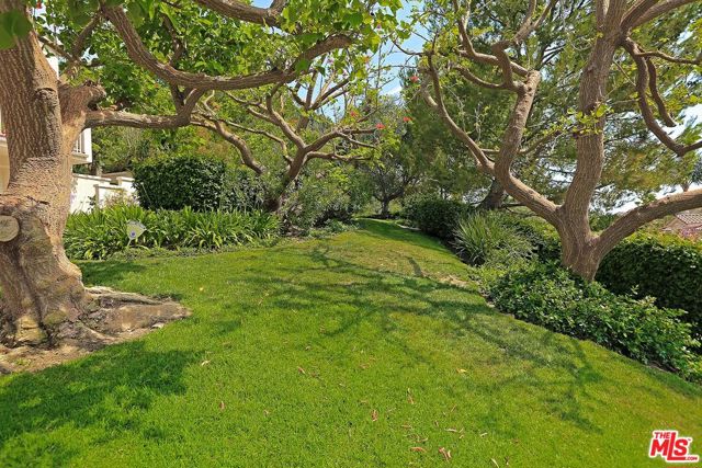 Drew Fenton | 638 Palisades Drive Pacific Palisades CA | MLS: 7177790