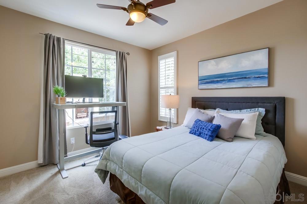 MLS #250025773SD img 45