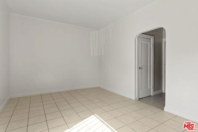 223 N Breed Street, Los Angeles CA: https://media.crmls.org/mediaz/c1832583-b3ce-4782-804c-070388b27517.jpg