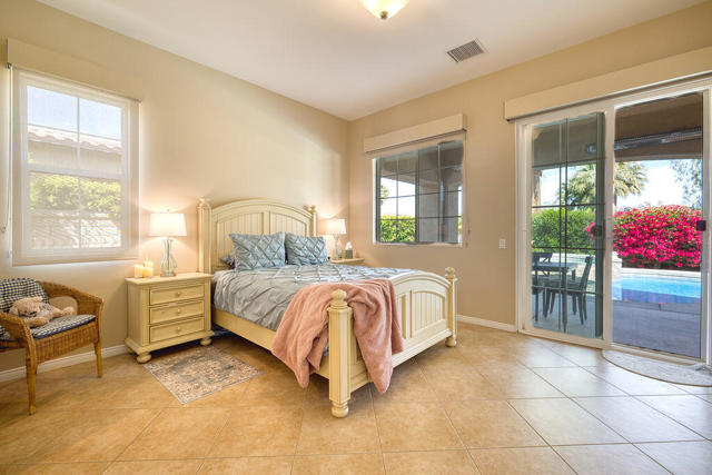 14 Via Santo Tomas Drive, Rancho Mirage CA: https://media.crmls.org/mediaz/c183c765-f3a8-4903-8a78-443d84aac61a.jpg