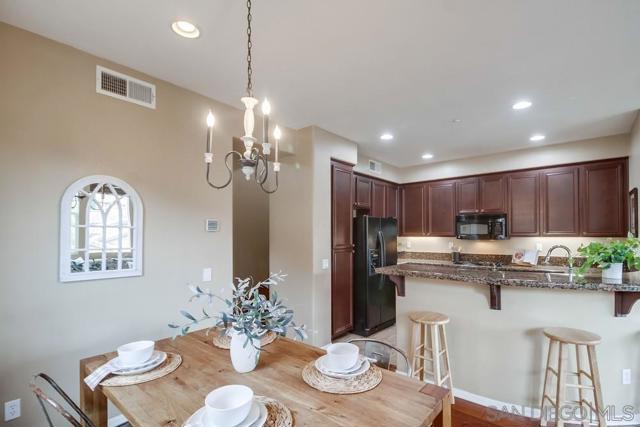 43 Via Sovana, Santee CA: https://media.crmls.org/mediaz/c1841227-613c-4acb-8f93-69c7f9ea4f0f.jpg