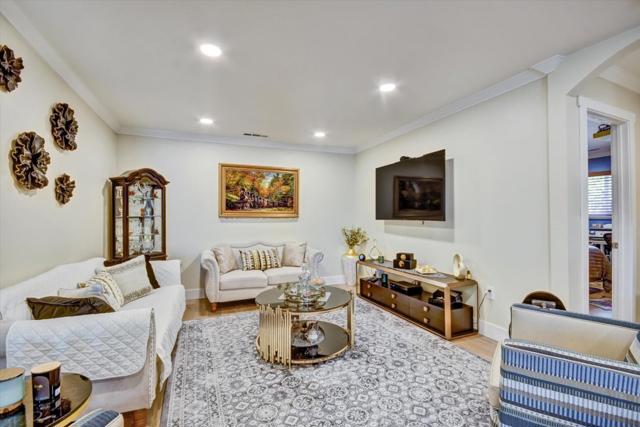 163 Roxbury, Santa Clara CA: https://media.crmls.org/mediaz/c1844e75-840d-49e0-88c6-dd4e5766a906.jpg