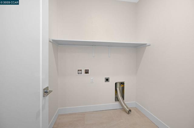 33105 Via Vicenza, San Ramon CA: https://media.crmls.org/mediaz/c185066e-f627-4977-a1f5-9876f1f25a7e.jpg