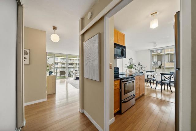 300 Davey Glen Road, Belmont CA: https://media.crmls.org/mediaz/c1853433-f4e1-4187-9c7c-e0c29d8b30be.jpg
