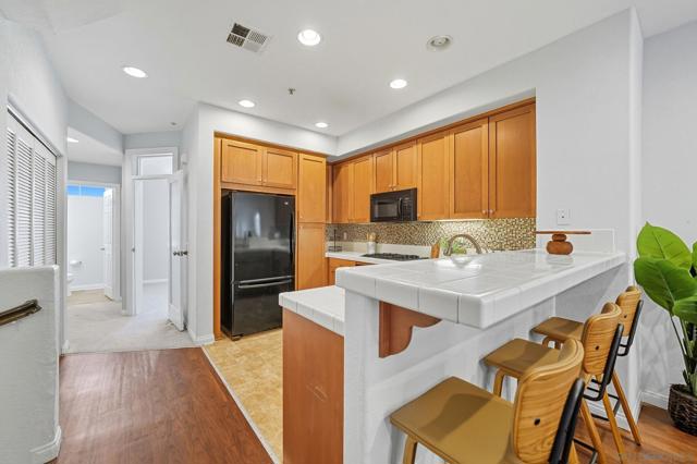 8783 Parkplace Ct, San Diego CA: https://media.crmls.org/mediaz/c185db6d-0a0c-416d-9ff7-980e2be2b90d.jpg