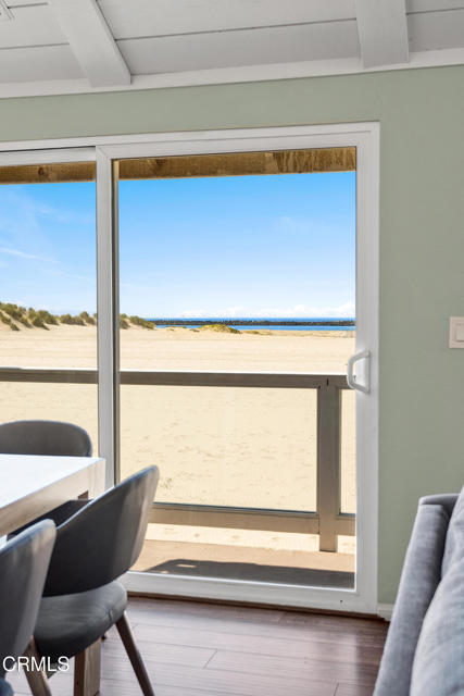Detail Gallery Image 7 of 38 For 3371 Ocean Dr, Oxnard,  CA 93035 - 4 Beds | 3 Baths