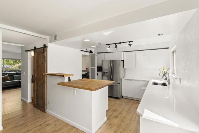 Detail Gallery Image 16 of 47 For 4169 Balboa Way, San Diego,  CA 92117 - 3 Beds | 2/1 Baths