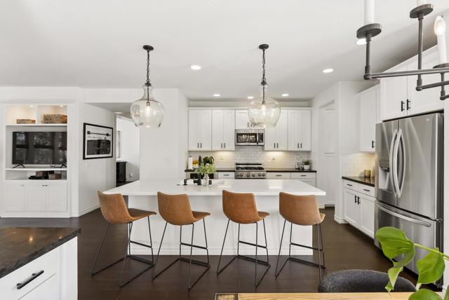 Detail Gallery Image 17 of 63 For 1480 Regatta Rd, Carlsbad,  CA 92011 - 5 Beds | 4 Baths