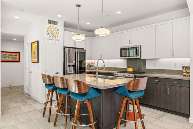 2712 Dancing Sands Drive, Palm Springs, CA 92262