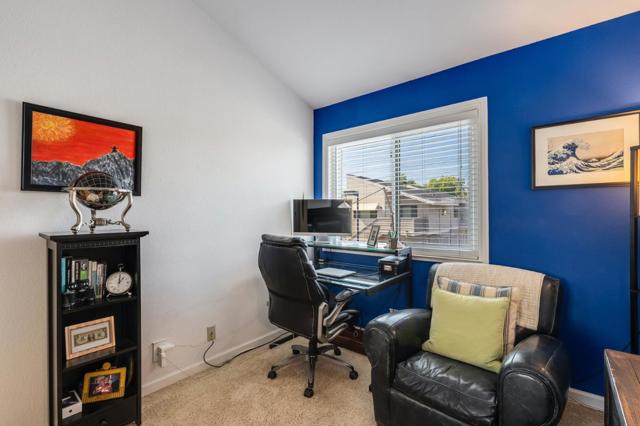 290 Bonita Lane, Foster City CA: https://media.crmls.org/mediaz/c189348a-888c-4ca8-b516-e36347ff928b.jpg