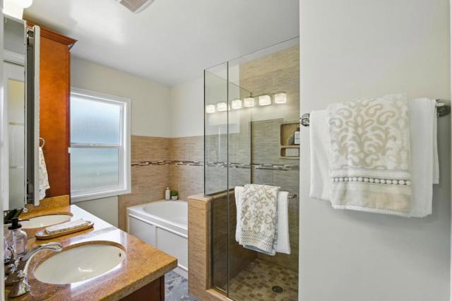 1513 Oak Street, San Mateo CA: https://media.crmls.org/mediaz/c1895c88-d486-4add-b4e9-f64c7c0fc938.jpg