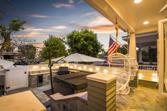 744 G Ave, Coronado CA: https://media.crmls.org/mediaz/c189bb8c-faab-4ca1-b80f-ba482522fcbf.jpg