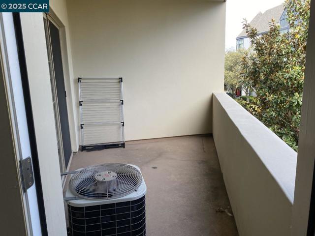 1315 Alma Ave, Walnut Creek CA: https://media.crmls.org/mediaz/c189e0a7-e73b-4dda-8c70-9be9ac80bdbd.jpg