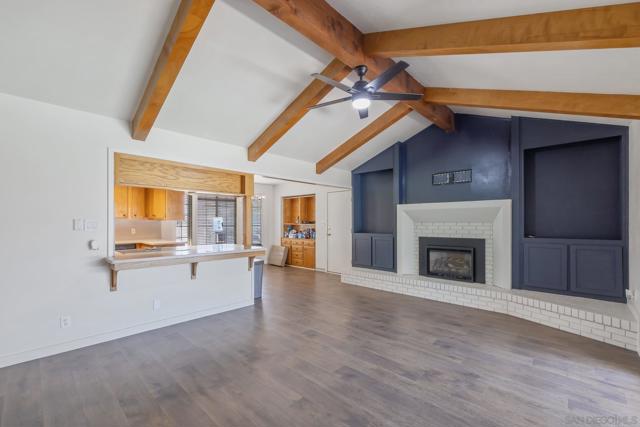 300 W Adrian Way, Hanford CA: https://media.crmls.org/mediaz/c18a36b5-9a86-4cfc-89a4-74466a9bf0bb.jpg