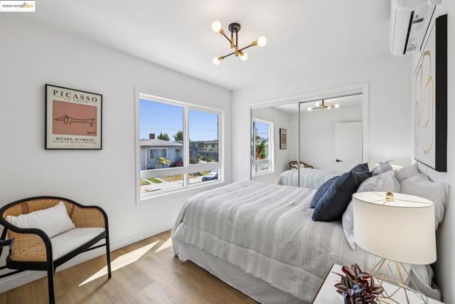 904 41st St, Oakland CA: https://media.crmls.org/mediaz/c18ad070-69a6-4308-a35e-9bad707605d3.jpg