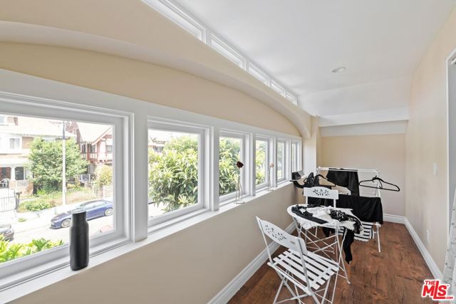 1238 S Bonnie Brae Street, Los Angeles CA: https://media.crmls.org/mediaz/c18b2493-05ce-48b3-8df7-5ee94750cf3e.jpg
