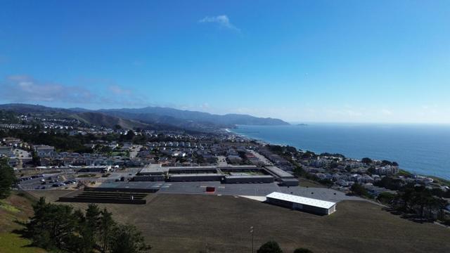 95 Clearview Drive, Daly City CA: https://media.crmls.org/mediaz/c18c965a-a54f-4ecf-90ff-4bd5d74fdccc.jpg