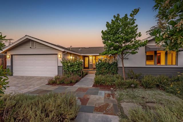 15700 Kavin Lane, Los Gatos CA: https://media.crmls.org/mediaz/c18d34fd-1e5b-4157-82ef-0846103ea6ca.jpg