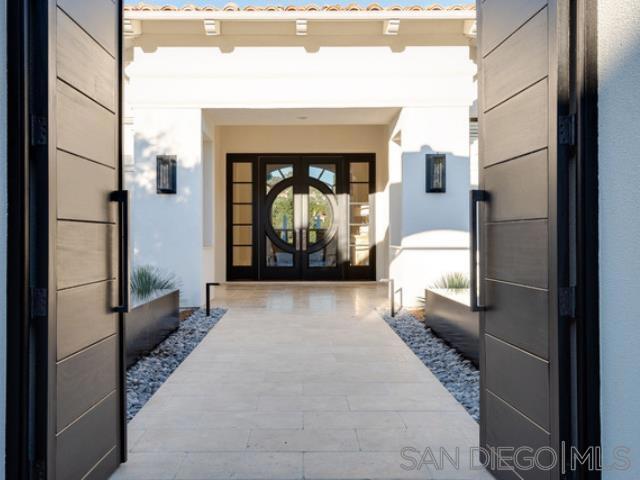 Image 10 of 13 For 5986 Greensview Ct