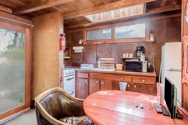 0 Big Tree Way, Woodside CA: https://media.crmls.org/mediaz/c18e4643-8805-44c9-880c-8ad7c29b3268.jpg