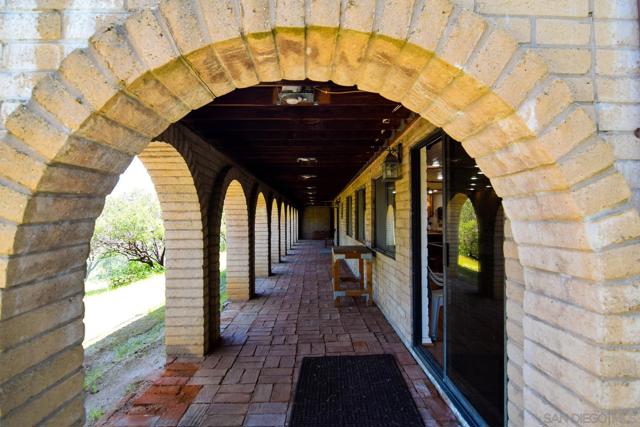 23684 Viejas Grade Rd, Descanso CA: https://media.crmls.org/mediaz/c18f3f2c-71f6-4a29-b6e0-e4c1b39ff893.jpg