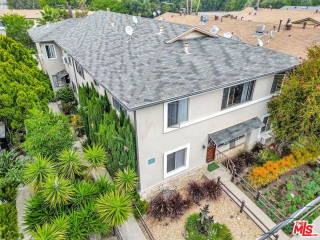 13453 Moorpark Street, Sherman Oaks CA: https://media.crmls.org/mediaz/c18f9dfe-b4ae-4425-997d-41d02abcd972.jpg