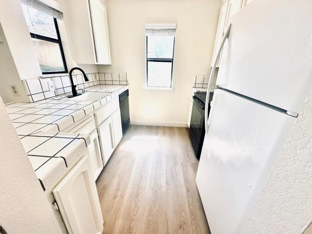 558 Ironwood Terrace, Sunnyvale CA: https://media.crmls.org/mediaz/c18fa54f-603c-4f12-96ec-8b508c29254e.jpg