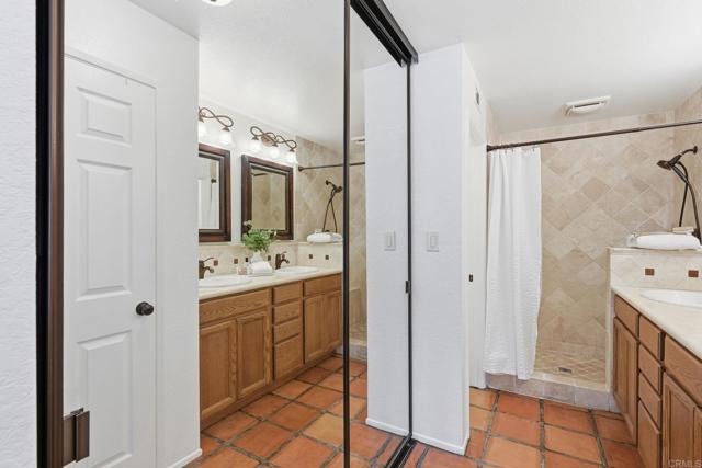 Detail Gallery Image 25 of 50 For 3694 Fallon Cir, San Diego,  CA 92130 - 2 Beds | 2 Baths