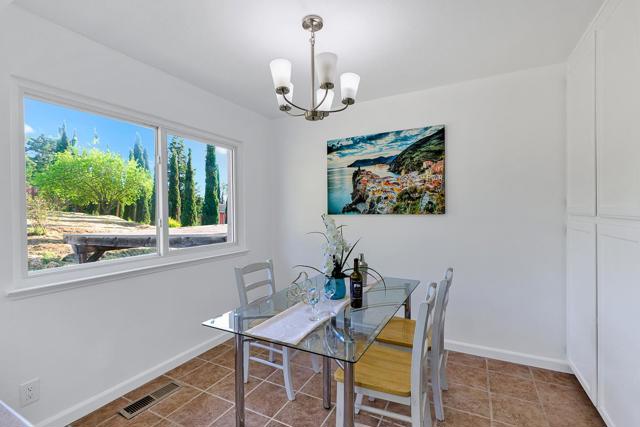 149 Westminster Way, Vallejo CA: https://media.crmls.org/mediaz/c1911525-a6cc-408f-8cf1-1549220bfd58.jpg