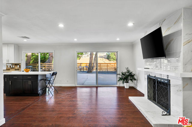 11158 Newcastle Avenue, Granada Hills CA: https://media.crmls.org/mediaz/c191774d-3b81-4eaf-9f11-fe702349cb3b.jpg