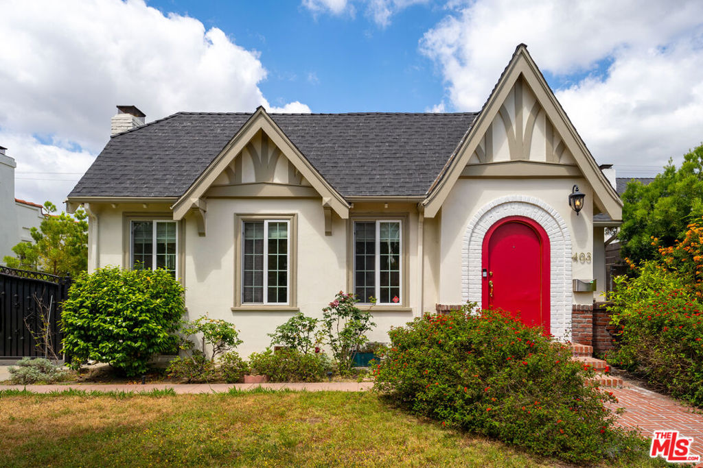 403 N Plymouth Boulevard