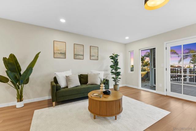 2128 Missouri St, San Diego CA: https://media.crmls.org/mediaz/c1938028-73e8-4264-9755-46ce50d84914.jpg