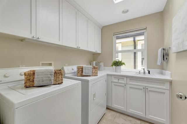 Detail Gallery Image 22 of 44 For 509 W Balboa Bld, Newport Beach,  CA 92661 - 3 Beds | 3/1 Baths