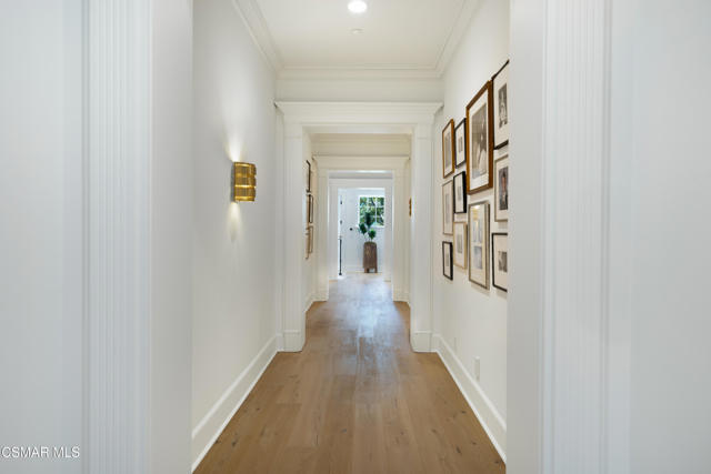 2160 Marshbrook Road, Thousand Oaks CA: https://media.crmls.org/mediaz/c195e914-bea1-42ad-a3f8-f32da6661fe2.jpg