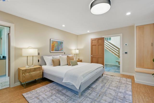 7380 Claremont Ave, Berkeley CA: https://media.crmls.org/mediaz/c1963ca0-e1ca-4258-9964-ae64226a32b9.jpg