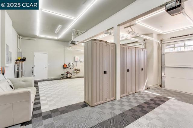 363 Fletcher Lane, Brentwood CA: https://media.crmls.org/mediaz/c196ab79-a525-4701-9895-0508c5b2c35e.jpg