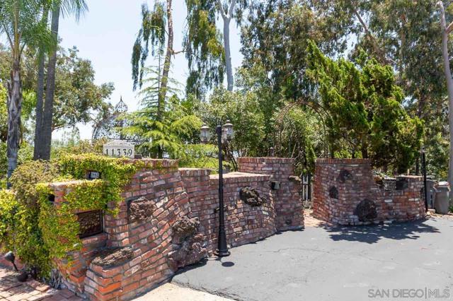 11339 Rolling Hills Dr, El Cajon CA: https://media.crmls.org/mediaz/c1970213-25a5-4aba-899e-cc380967ca8f.jpg